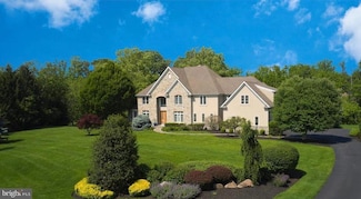 10 Eastburn Dr, New Hope, PA 18938