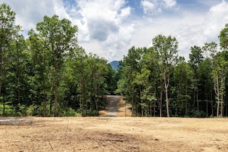15 Mont View Ln, Luray, VA 22835