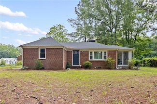 6944 Crittenden Rd, Suffolk, VA 23432