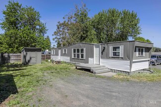 631 Warner Ave, Lewiston, ID 83501