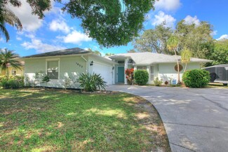 1633 Whitmore St, Sebastian, FL 32958