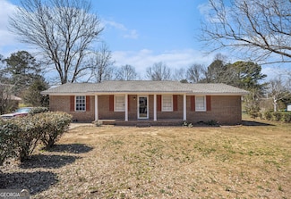 413 N College Dr, Cedartown, GA 30125
