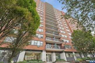 500 Central Ave Unit 1617, Union City, NJ 07087