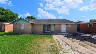 2847 Almeda Plaza Dr, Houston, TX 77045