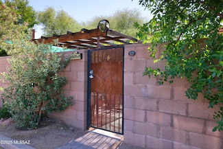 2931 N Mitch Dr, Tucson, AZ 85719
