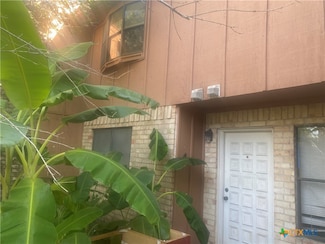 207 Palmwood Dr Unit 4, Victoria, TX 77901