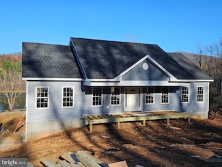 8 Creek Rd, Front Royal, VA 22630