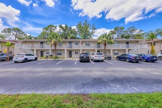 924 La Costa Cir Unit 4, Sarasota, FL 34237
