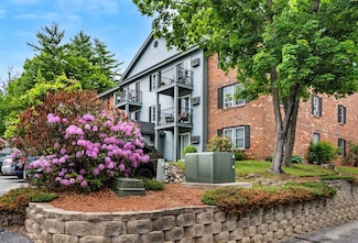 7 Northbrook Dr Unit 706, Manchester, NH 03102