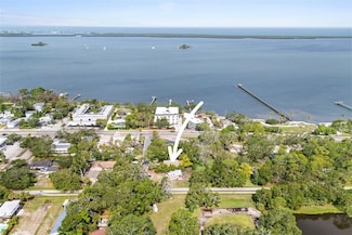 328 Pershing St, Dunedin, FL 34698