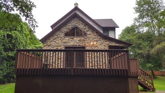 1122 Rear Main St, Dickson City, PA 18519