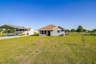 10921 Foothill Dr, Venus, TX 76084