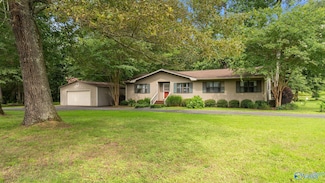 136 Atnip Dr, Scottsboro, AL 35769