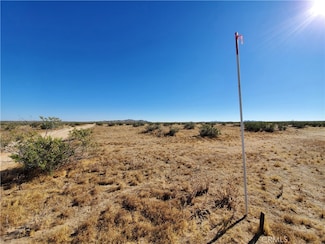 2 AC Ave L12, Lake Los Angeles, CA 93535