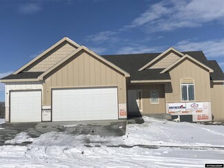 1074 Big Horn Dr, Douglas, WY 82633