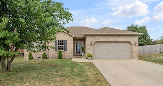 404 Virginia Ln, Nicholasville, KY 40356