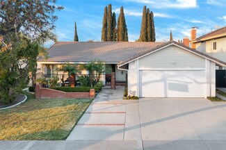 517 W Alpine Ave, Santa Ana, CA 92707