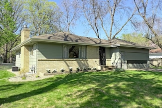 841 73rd Ave NE, Minneapolis, MN 55432