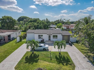 420 NW 145th St, Miami, FL 33168