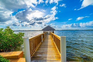 1 S Lakeshore Dr, Hypoluxo, FL 33462
