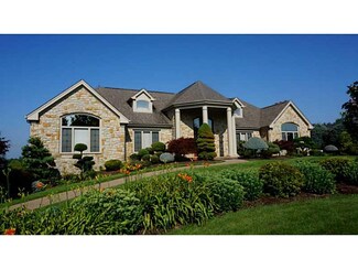 1050 Meridian Dr, Presto, PA 15142