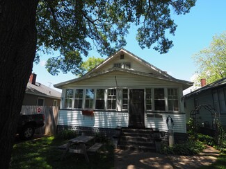 884 Ada Ave, Muskegon, MI 49442