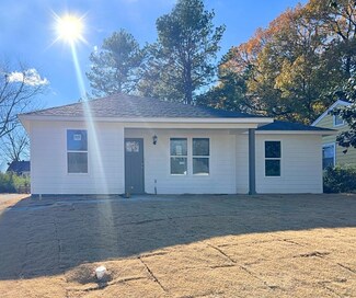 2931 N Harris Cir, Memphis, TN 38114