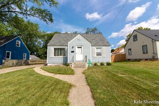 719 Colrain St SW, Wyoming, MI 49509