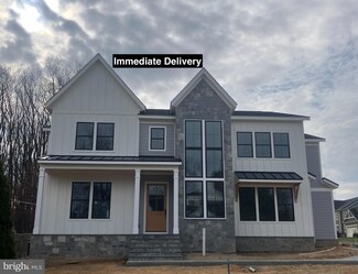321 Broadleaf Dr NE, Vienna, VA 22180