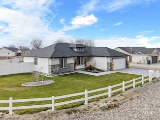 521 E 15th St, Rupert, ID 83350