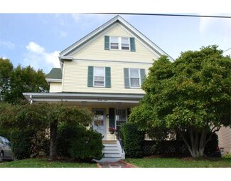 28 Lincoln St, Milton, MA 02186