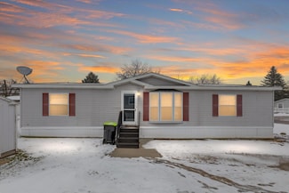 6132 Hickory Trail, White Lake, MI 48383