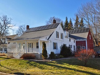 10 Mills Rd, Newcastle, ME 04553