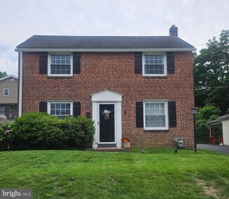 30 Wayne Ave, Springfield, PA 19064