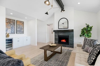 4005 W 158th Place, Overland Park, KS 66224