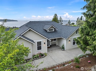 1307 Rainier St, Steilacoom, WA 98388