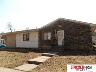 4945 Walker Ave, Lincoln, NE 68504