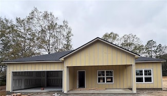 2 Woodland Dr, Phenix City, AL 36869