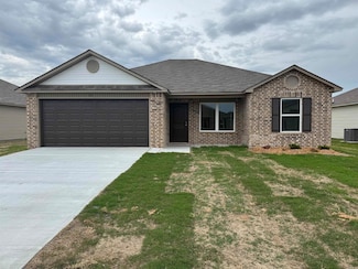 20 Fallen Oak Dr, Conway, AR 72032