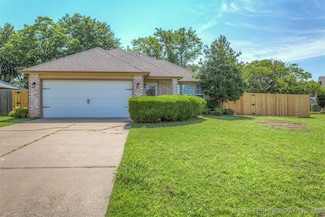3713 S Poplar Ave, Broken Arrow, OK 74011