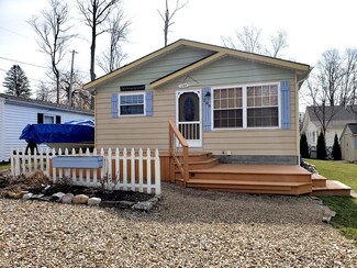 209 Rustic Rook Rd, Chippewa Lake, OH 44215