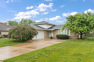 20427 S White Fence Ct, Frankfort, IL 60423