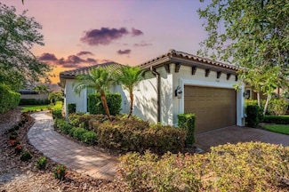 4704 Stafford Ct, Palmetto, FL 34221