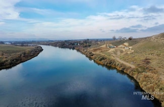 20383 Riverpoint Ln, Wilder, ID 83676