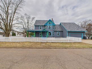 905 3rd Ave SW, Pine City, MN 55063