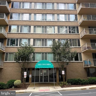 5565 Columbia Pike Unit 210, Arlington, VA 22204