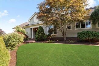 45 Eagle Dr, North Kingstown, RI 02852
