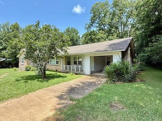 15957 W Main St, Louisville, MS 39339