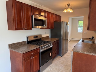 724 Silver Lake Scotchtown Rd, Middletown, NY 10941