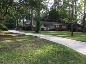 240 Alabama Dr, Tifton, GA 31794